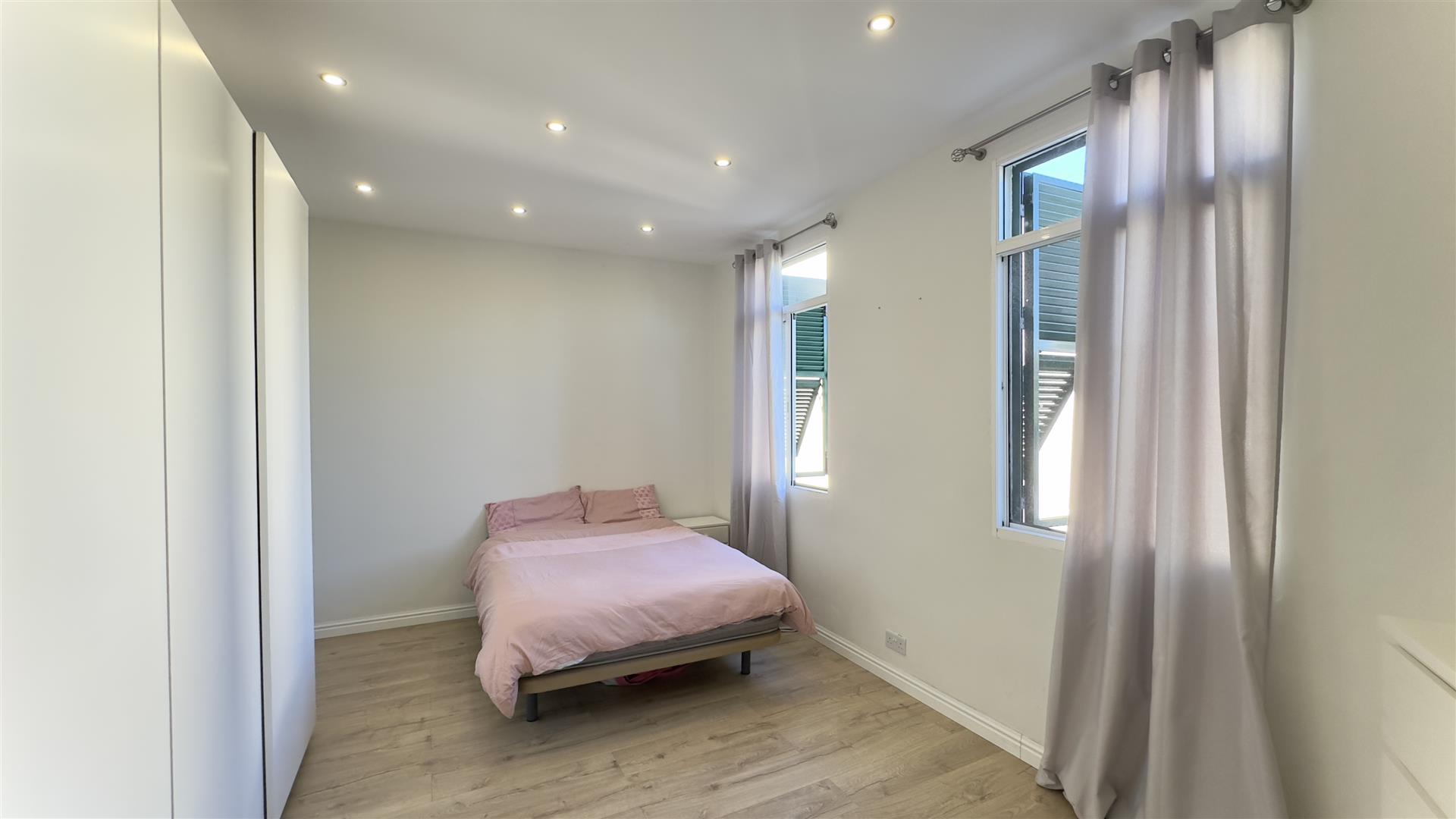 Image of House - 3 Bedrooms - 1 Bathrooms for Sale in South District-Gibraltar, Image 14